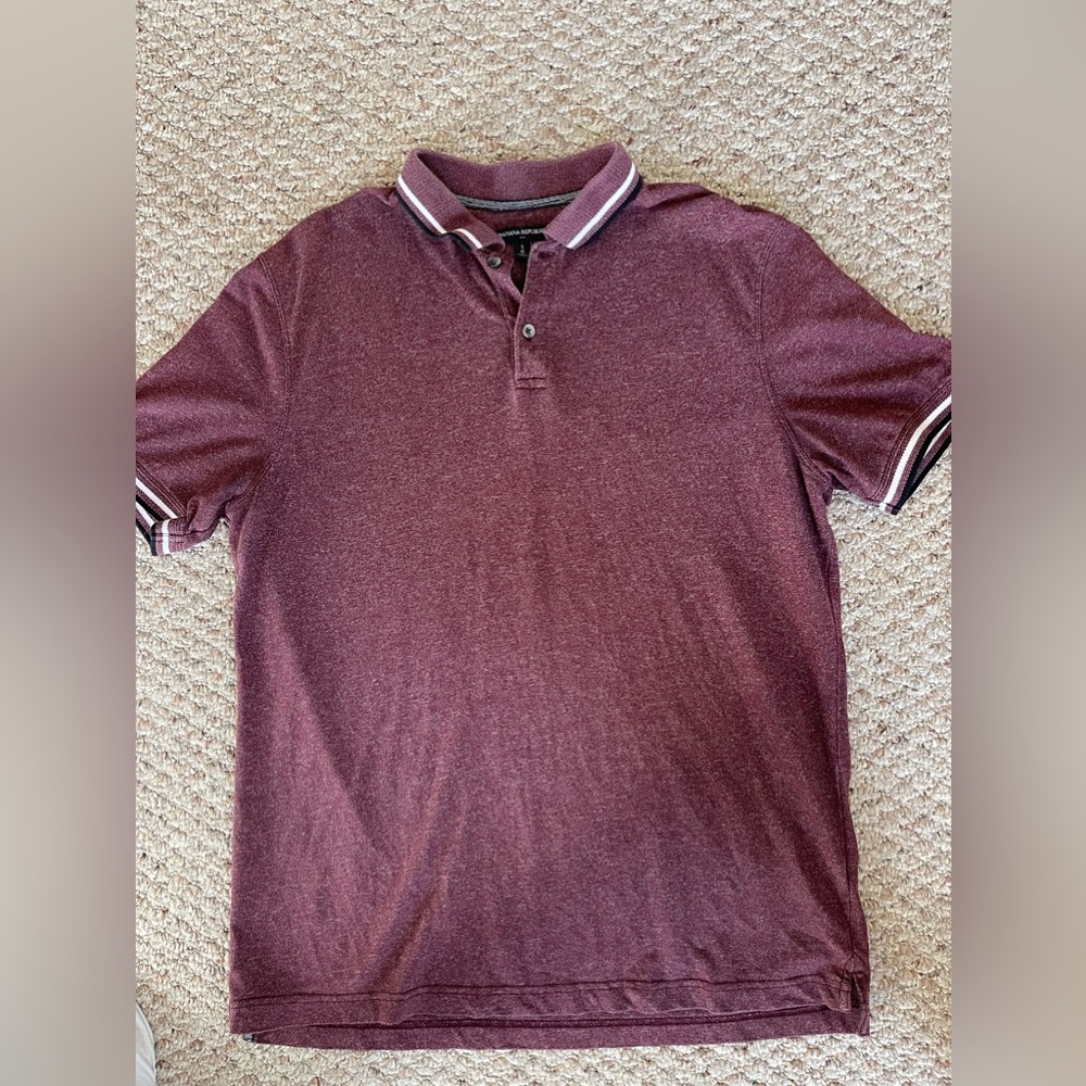 Men’s banana republic polo shirt. Size large.